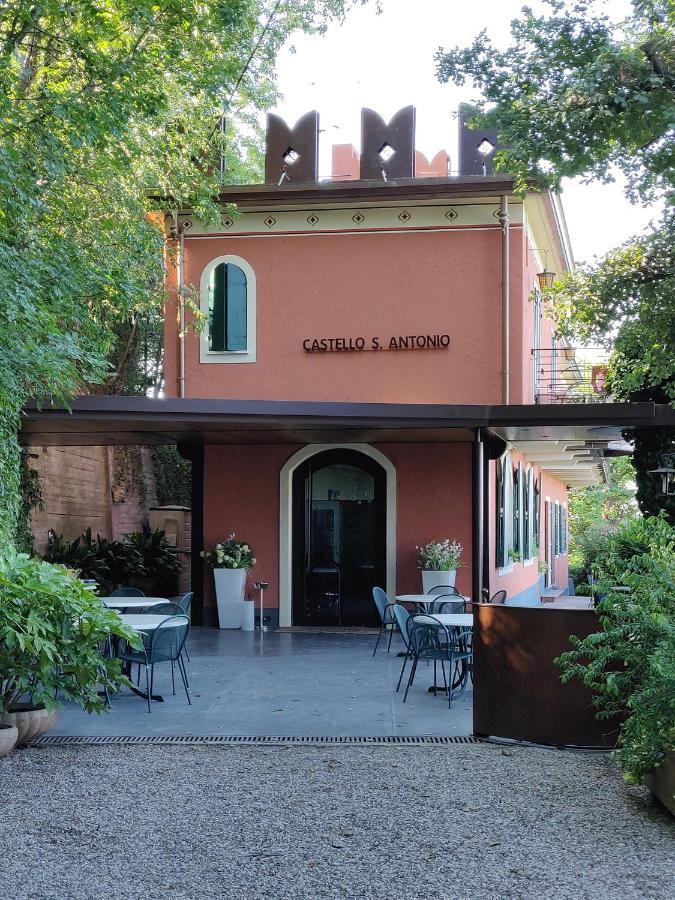 Hotel Castello S. Antonio Лацизе Екстериор снимка