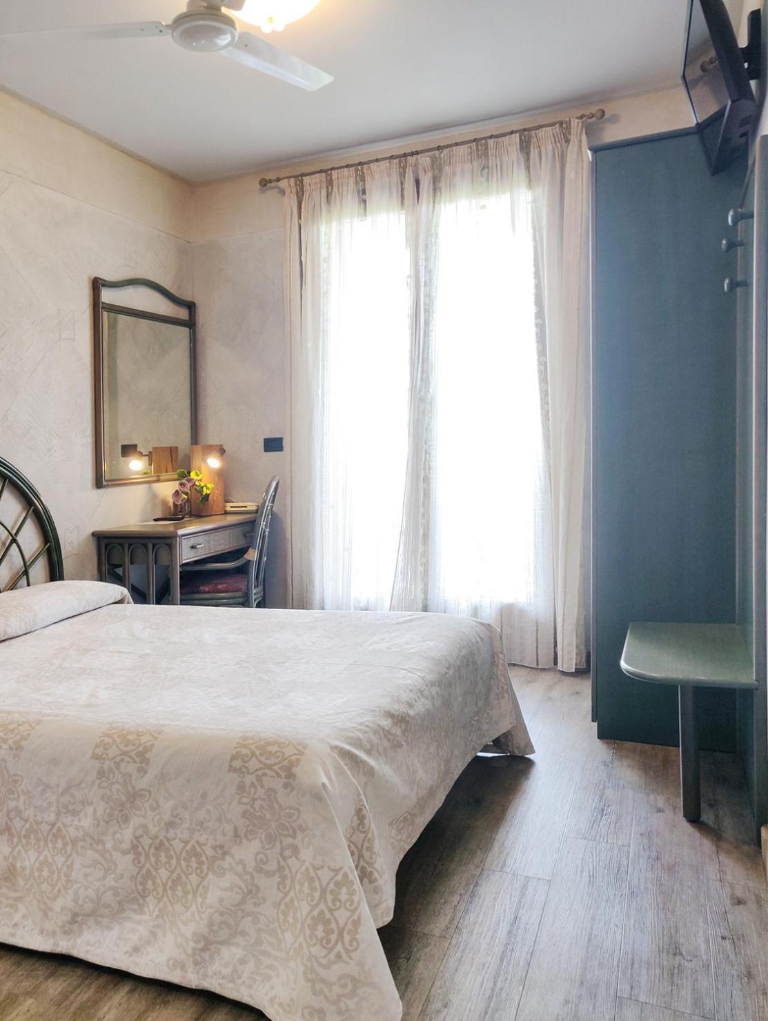 Hotel Castello S. Antonio Лацизе Екстериор снимка