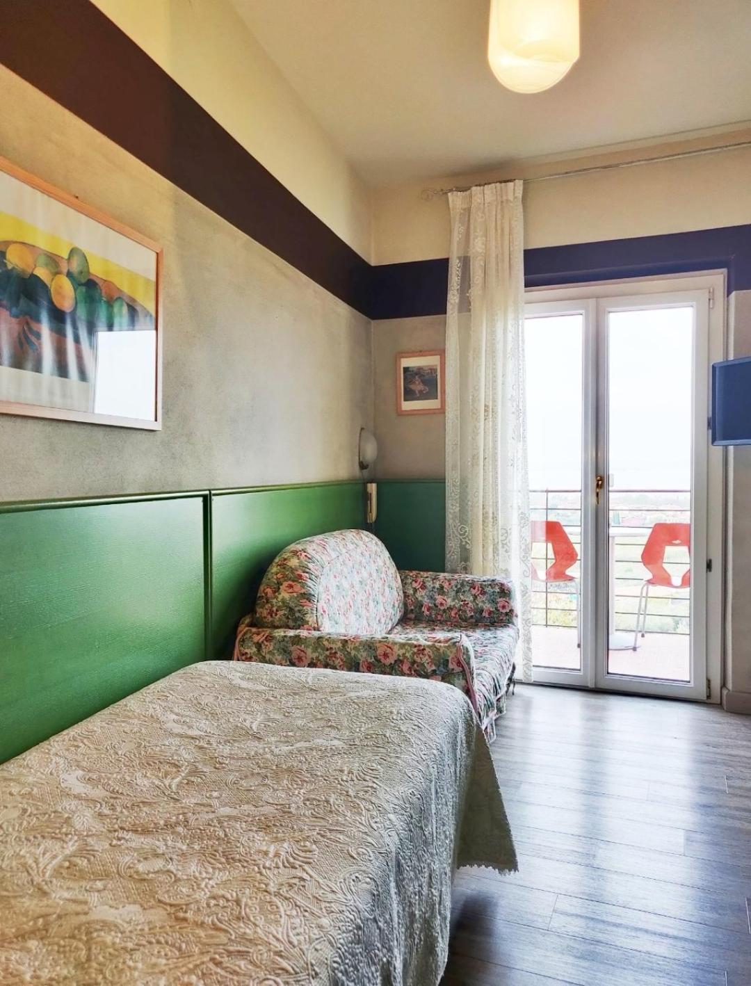 Hotel Castello S. Antonio Лацизе Екстериор снимка
