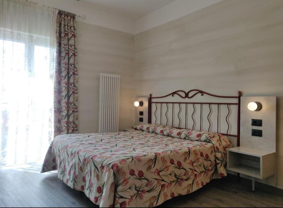 Hotel Castello S. Antonio Лацизе Екстериор снимка